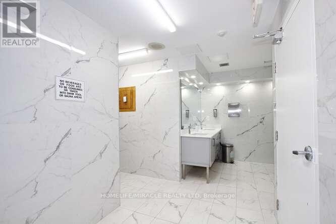 806 - 400 Webb Drive, Mississauga, Ontario  L5B 3Z7 - Photo 33 - W12918204