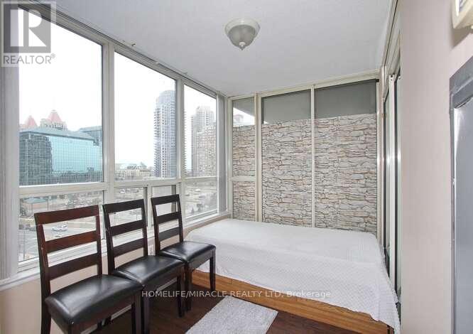 806 - 400 Webb Drive, Mississauga, Ontario  L5B 3Z7 - Photo 18 - W12918204