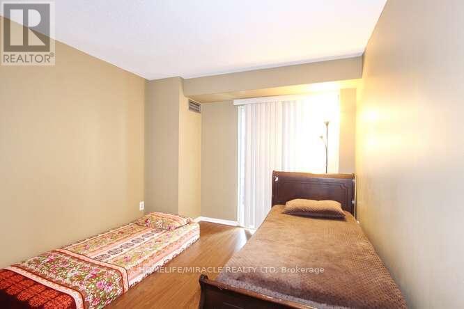 806 - 400 Webb Drive, Mississauga, Ontario  L5B 3Z7 - Photo 25 - W12918204