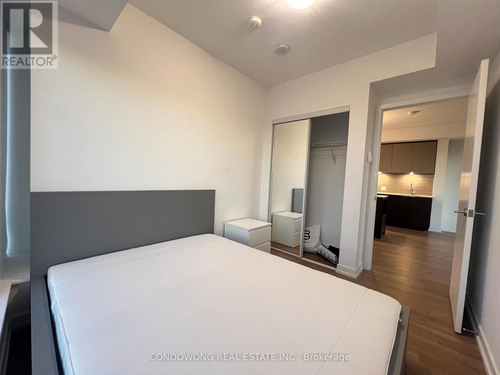 1704 - 203 College Street, Toronto, Ontario  M5T 0C8 - Photo 9 - C12921508