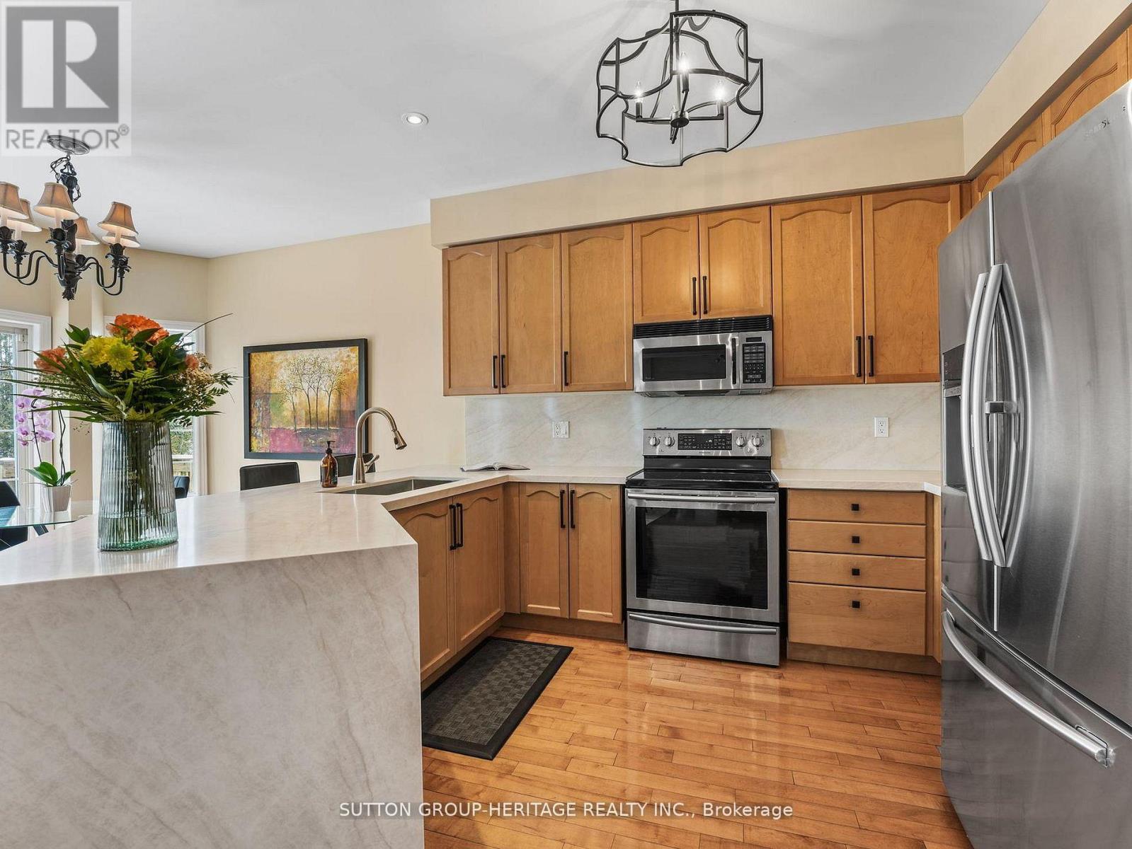 21 Sheldon Drive, Ajax, Ontario  L1T 4K7 - Photo 13 - E12921520