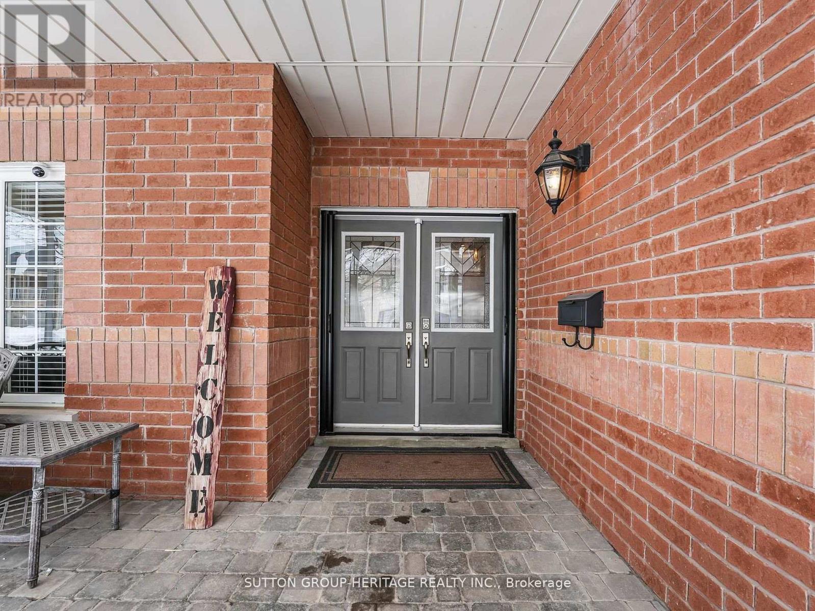 21 Sheldon Drive, Ajax, Ontario  L1T 4K7 - Photo 2 - E12921520