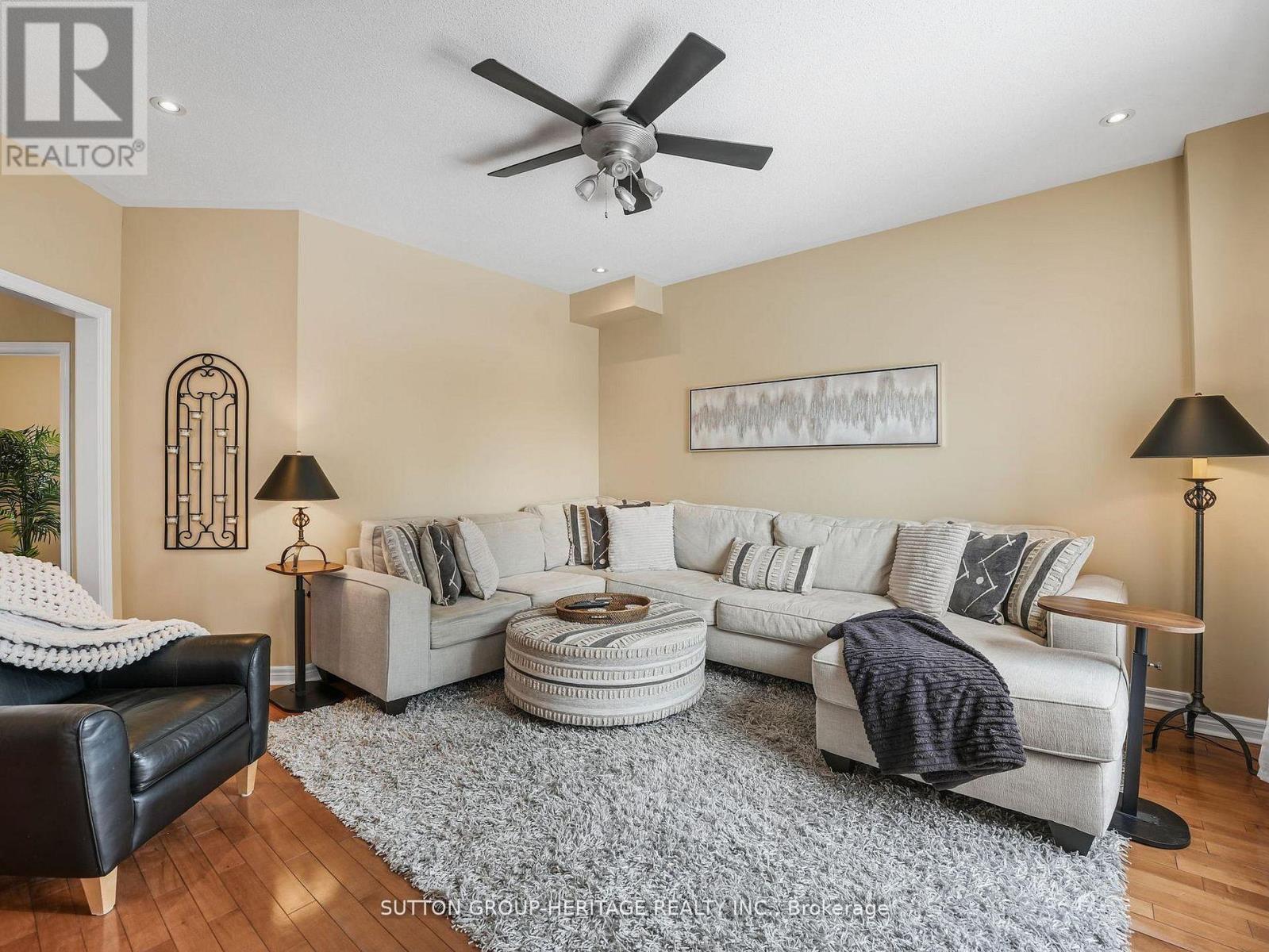 21 Sheldon Drive, Ajax, Ontario  L1T 4K7 - Photo 7 - E12921520