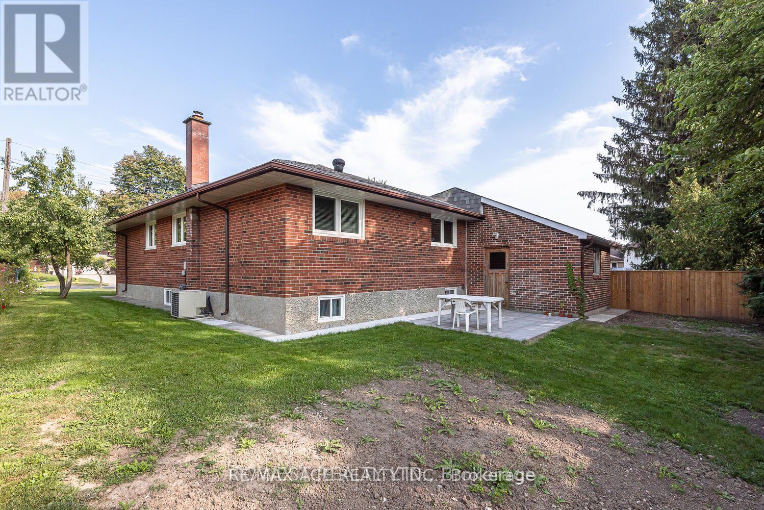 Bsmt - 12 Richome Court, Toronto, Ontario  M1K 2Y1 - Photo 10 - E12921534