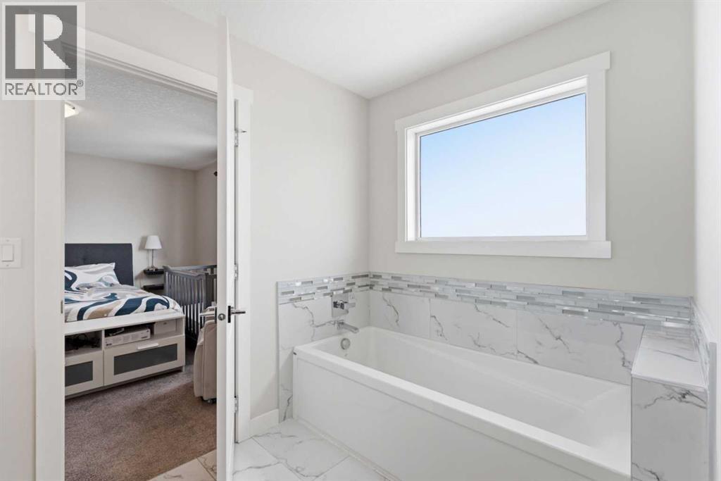 42 Baysprings Way Sw, Airdrie, Alberta  T4B 3V1 - Photo 25 - A2289810