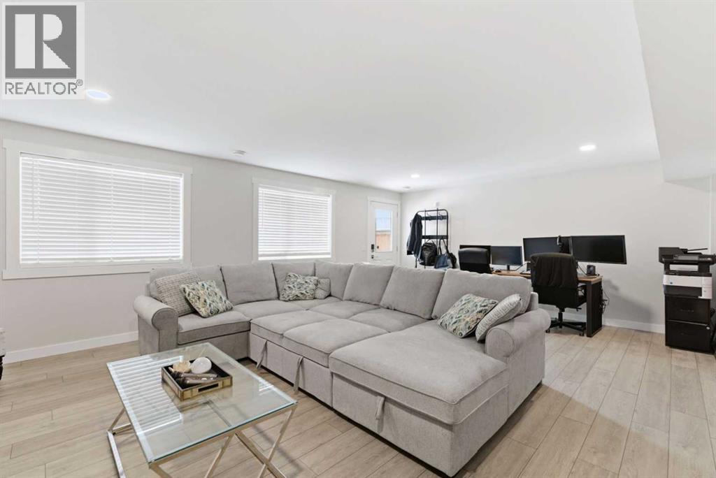 42 Baysprings Way Sw, Airdrie, Alberta  T4B 3V1 - Photo 34 - A2289810