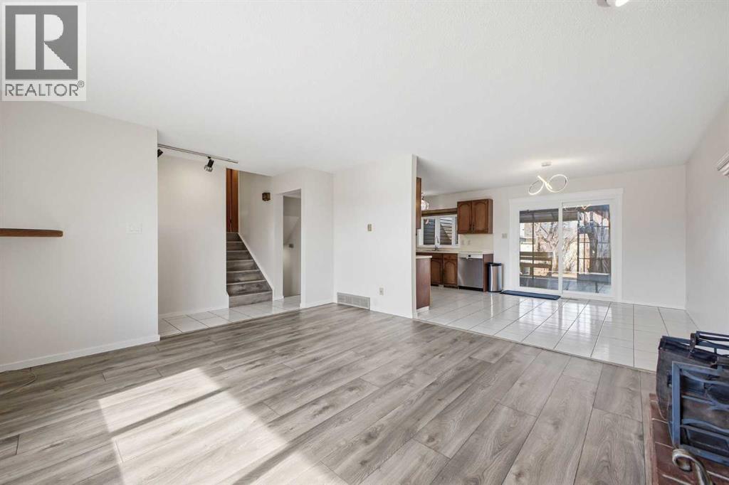 4636 26 Avenue Ne, Calgary, Alberta  T1Y 2R8 - Photo 7 - A2294387