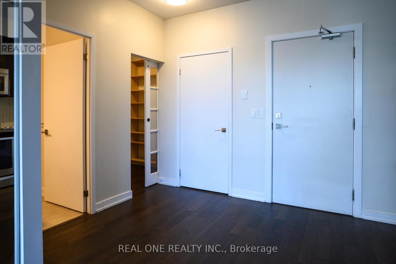 1410 - 510 Curran Place, Mississauga, Ontario  L5B 0J8 - Photo 10 - W12921488