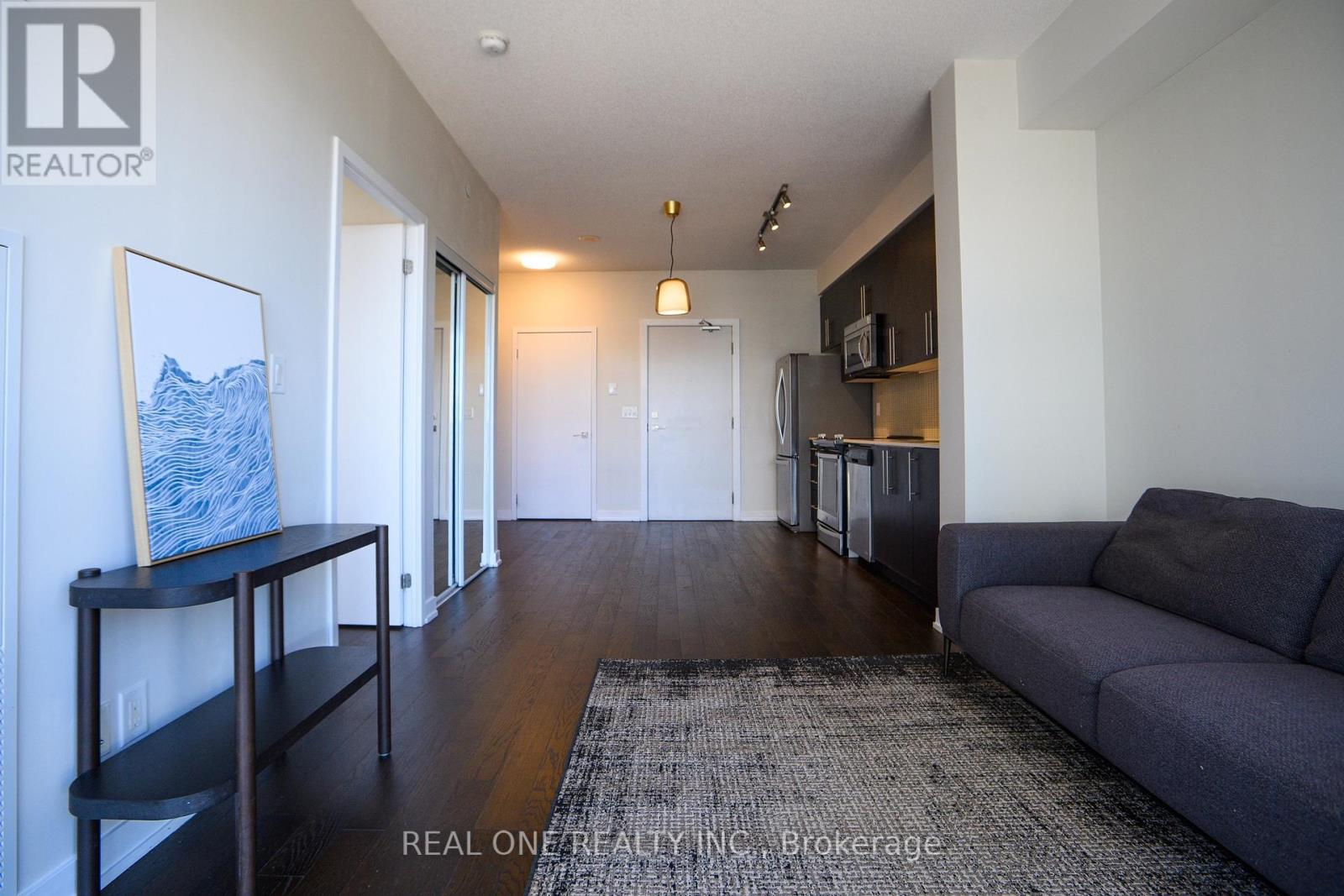 1410 - 510 Curran Place, Mississauga, Ontario  L5B 0J8 - Photo 3 - W12921488