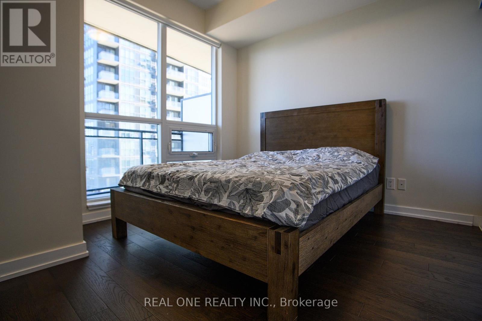 1410 - 510 Curran Place, Mississauga, Ontario  L5B 0J8 - Photo 7 - W12921488