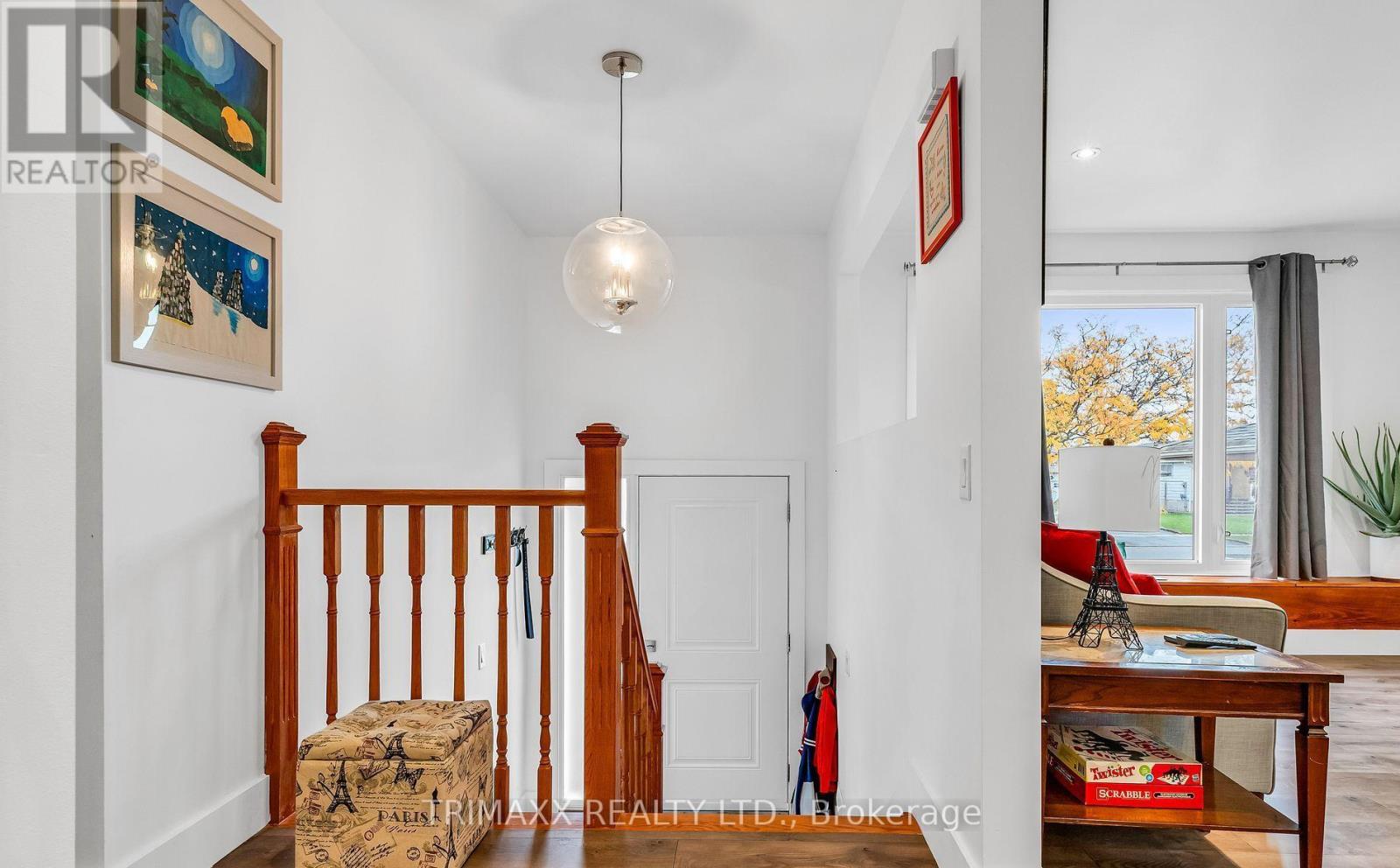 3321 Monica Drive, Mississauga, Ontario  L4T 3E6 - Photo 12 - W12921506