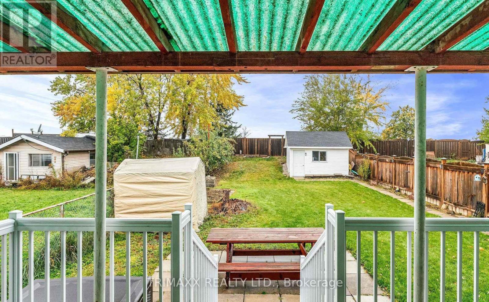 3321 Monica Drive, Mississauga, Ontario  L4T 3E6 - Photo 15 - W12921506