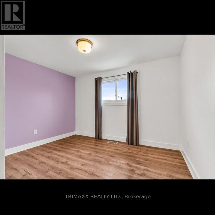 3321 Monica Drive, Mississauga, Ontario  L4T 3E6 - Photo 4 - W12921506