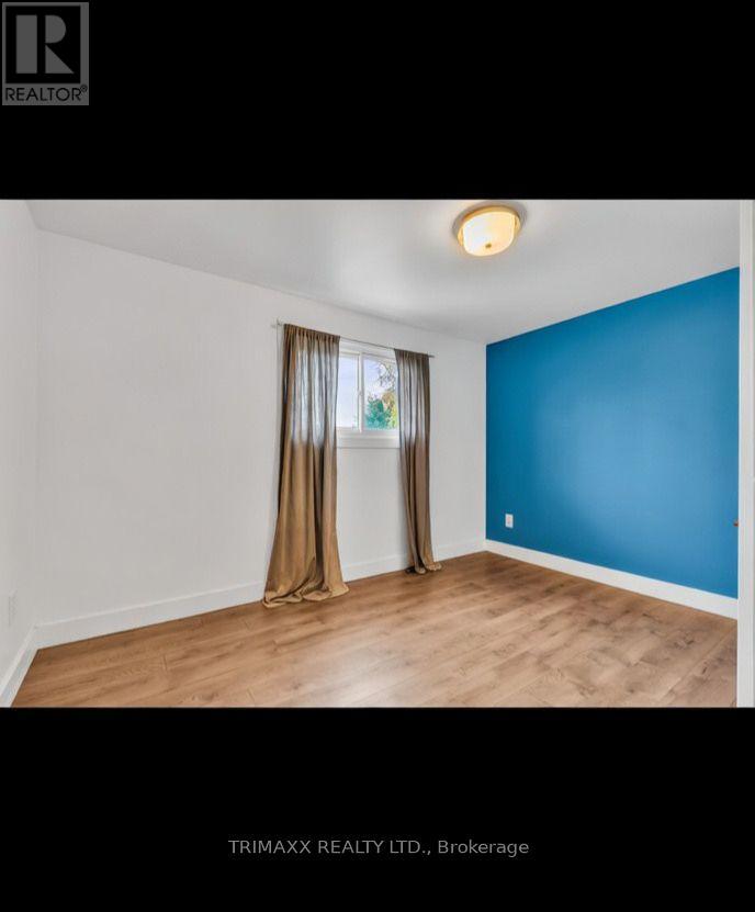 3321 Monica Drive, Mississauga, Ontario  L4T 3E6 - Photo 7 - W12921506