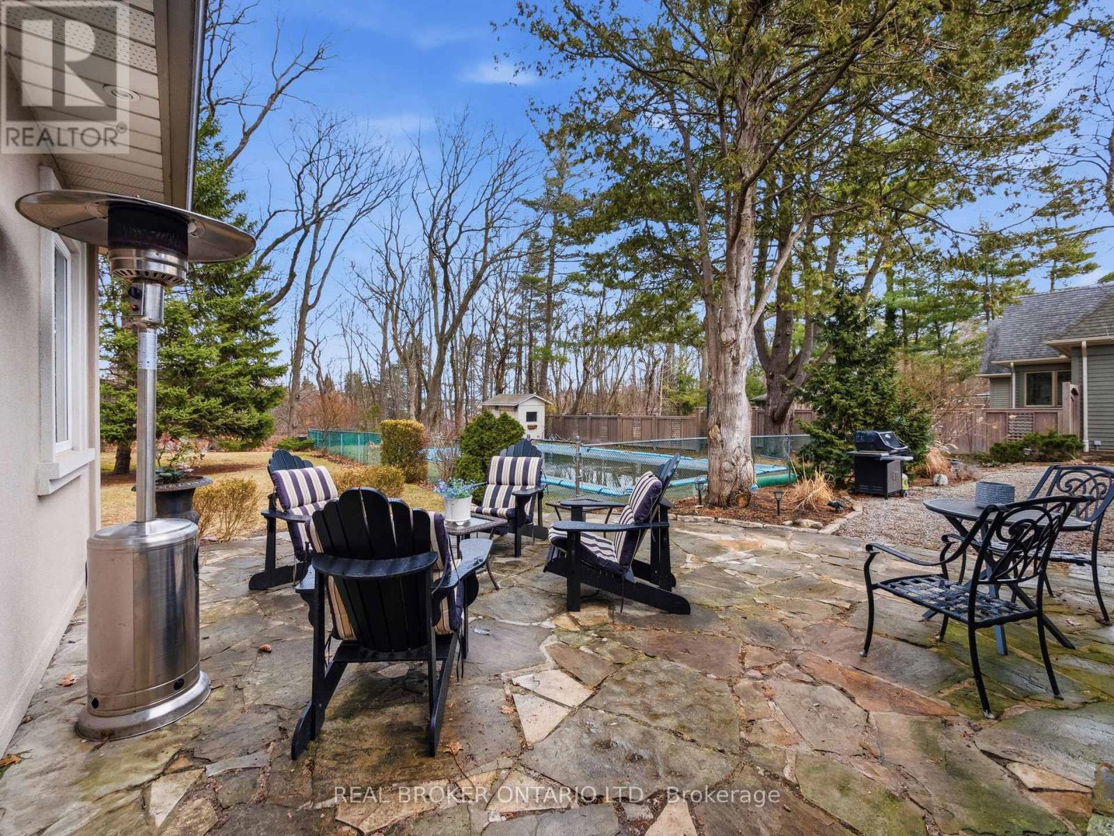 929 Parkland Avenue, Mississauga, Ontario  L5H 3G9 - Photo 35 - W12921518