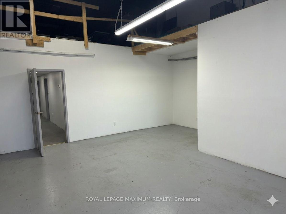 1 & 2 - 68 Healey Road, Caledon, Ontario L7E 5A4 - Photo 11 - W12921544