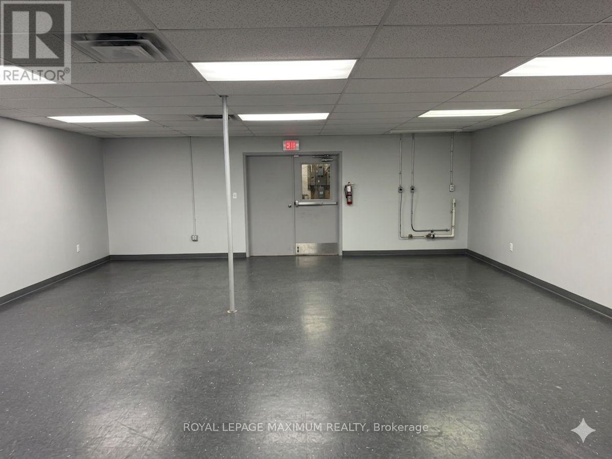 1 & 2 - 68 Healey Road, Caledon, Ontario L7E 5A4 - Photo 12 - W12921544