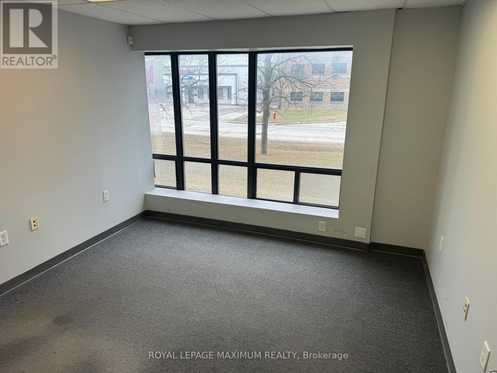 1 & 2 - 68 Healey Road, Caledon, Ontario L7E 5A4 - Photo 6 - W12921544