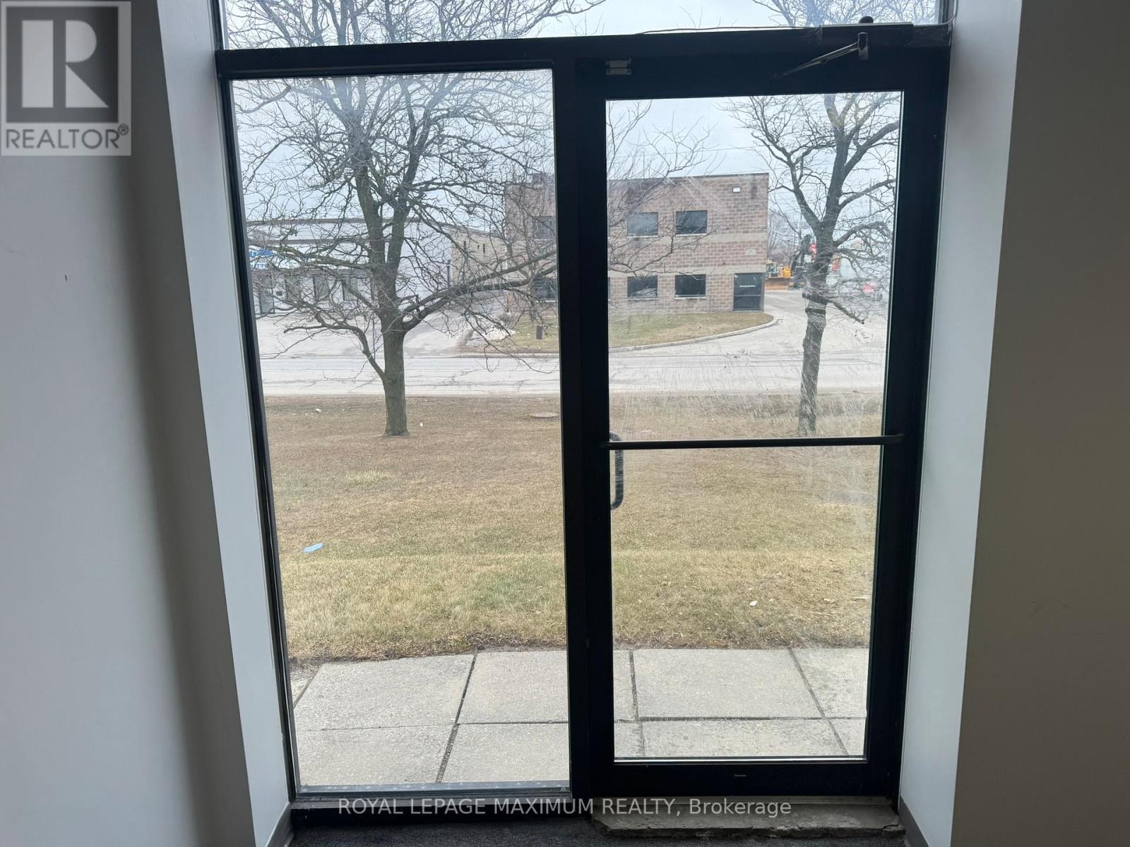 1 & 2 - 68 Healey Road, Caledon, Ontario L7E 5A4 - Photo 8 - W12921544