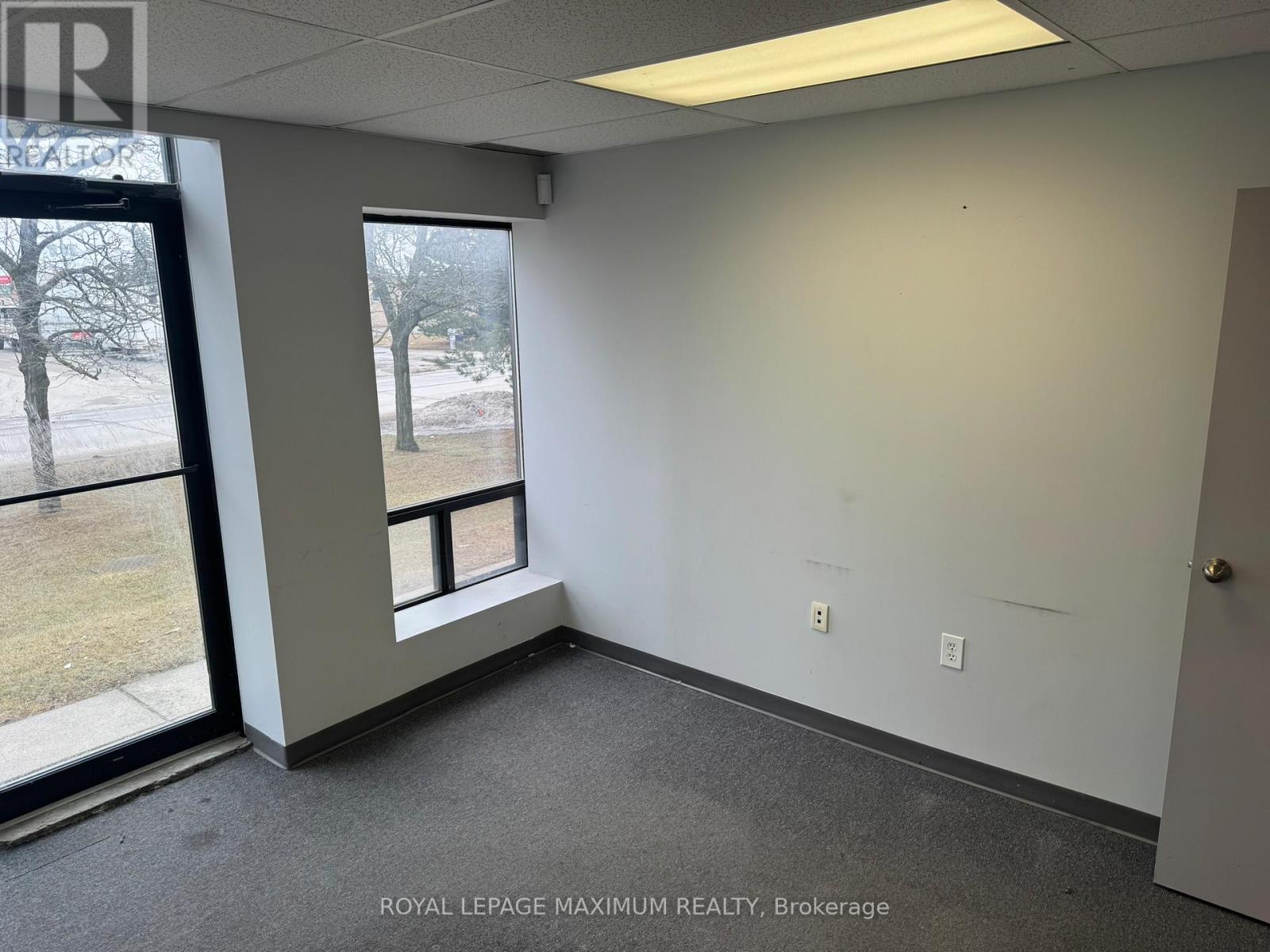 1 & 2 - 68 Healey Road, Caledon, Ontario L7E 5A4 - Photo 9 - W12921544