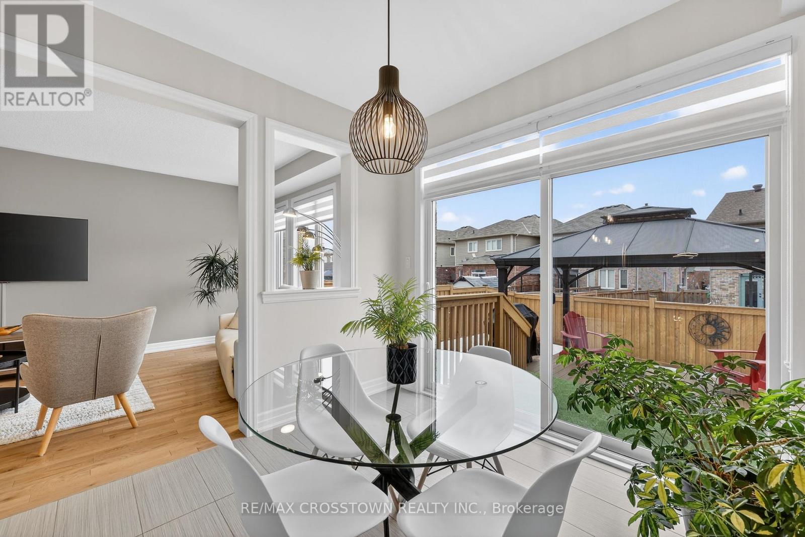 30 Hutton Crescent, Essa, Ontario  L3W 0R6 - Photo 14 - N12918038