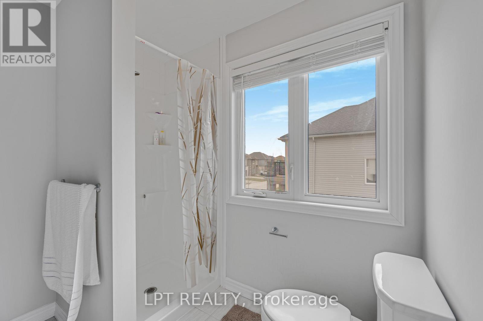 162 Mccabe Avenue, Welland, Ontario  L3B 0H6 - Photo 23 - X12885048