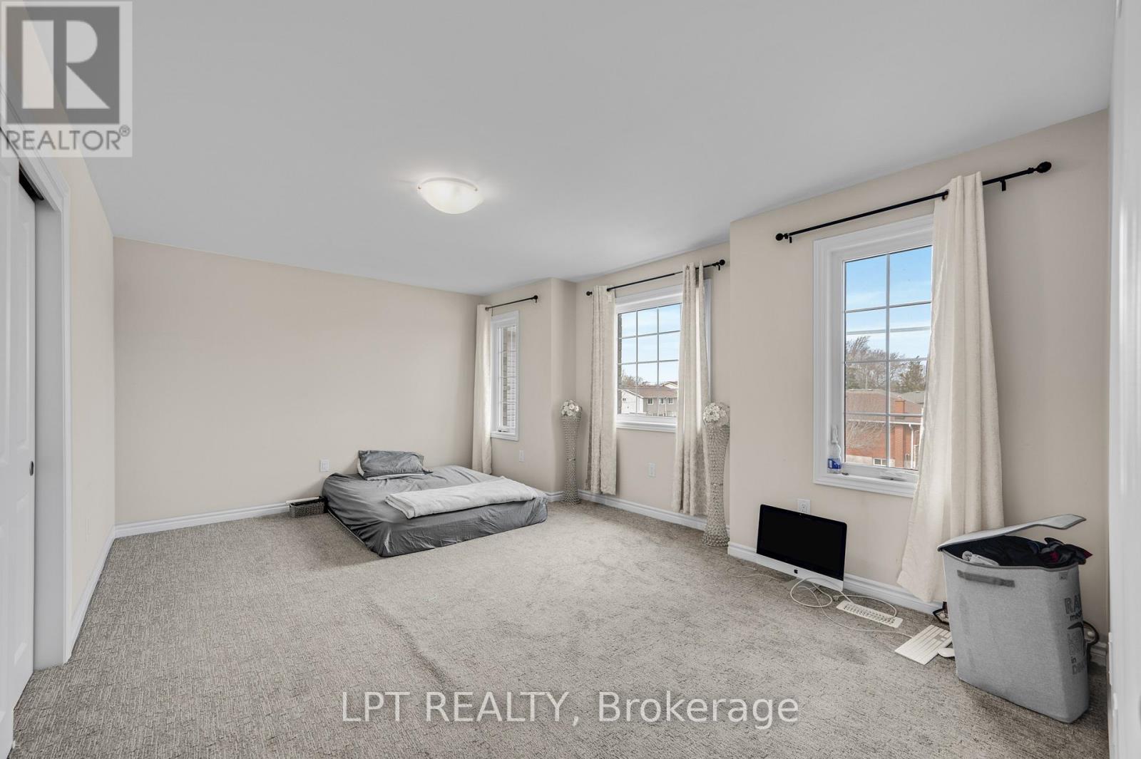 162 Mccabe Avenue, Welland, Ontario  L3B 0H6 - Photo 12 - X12885048