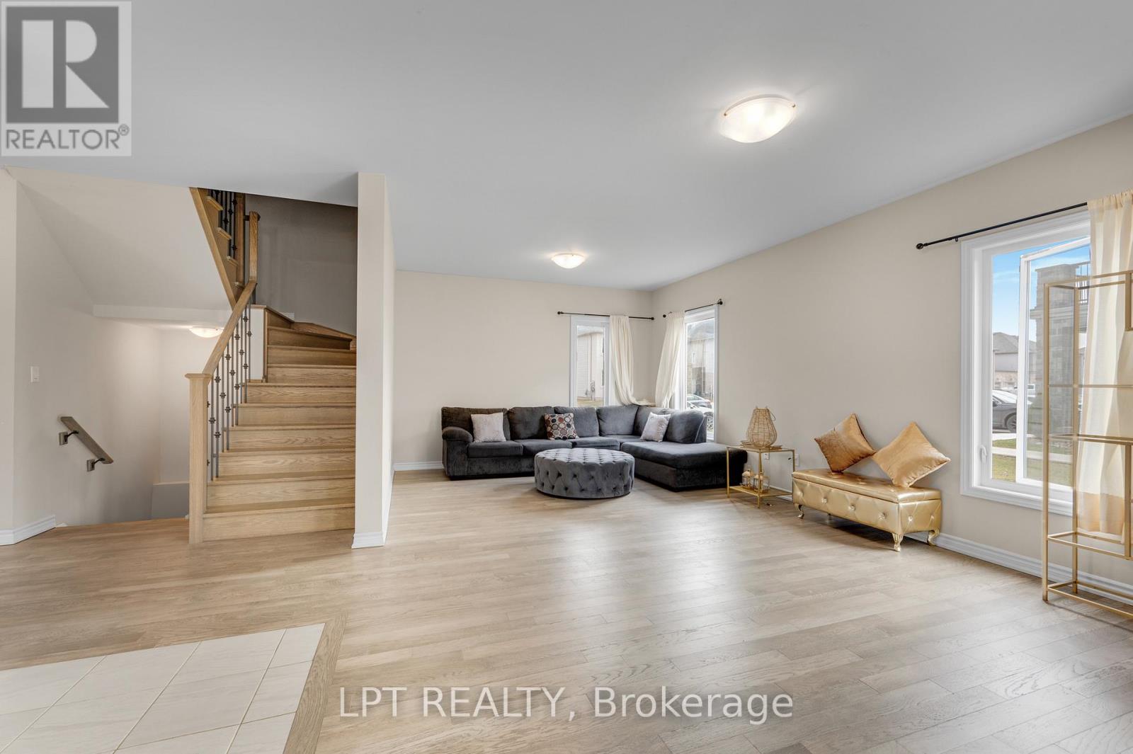 162 Mccabe Avenue, Welland, Ontario  L3B 0H6 - Photo 6 - X12885048