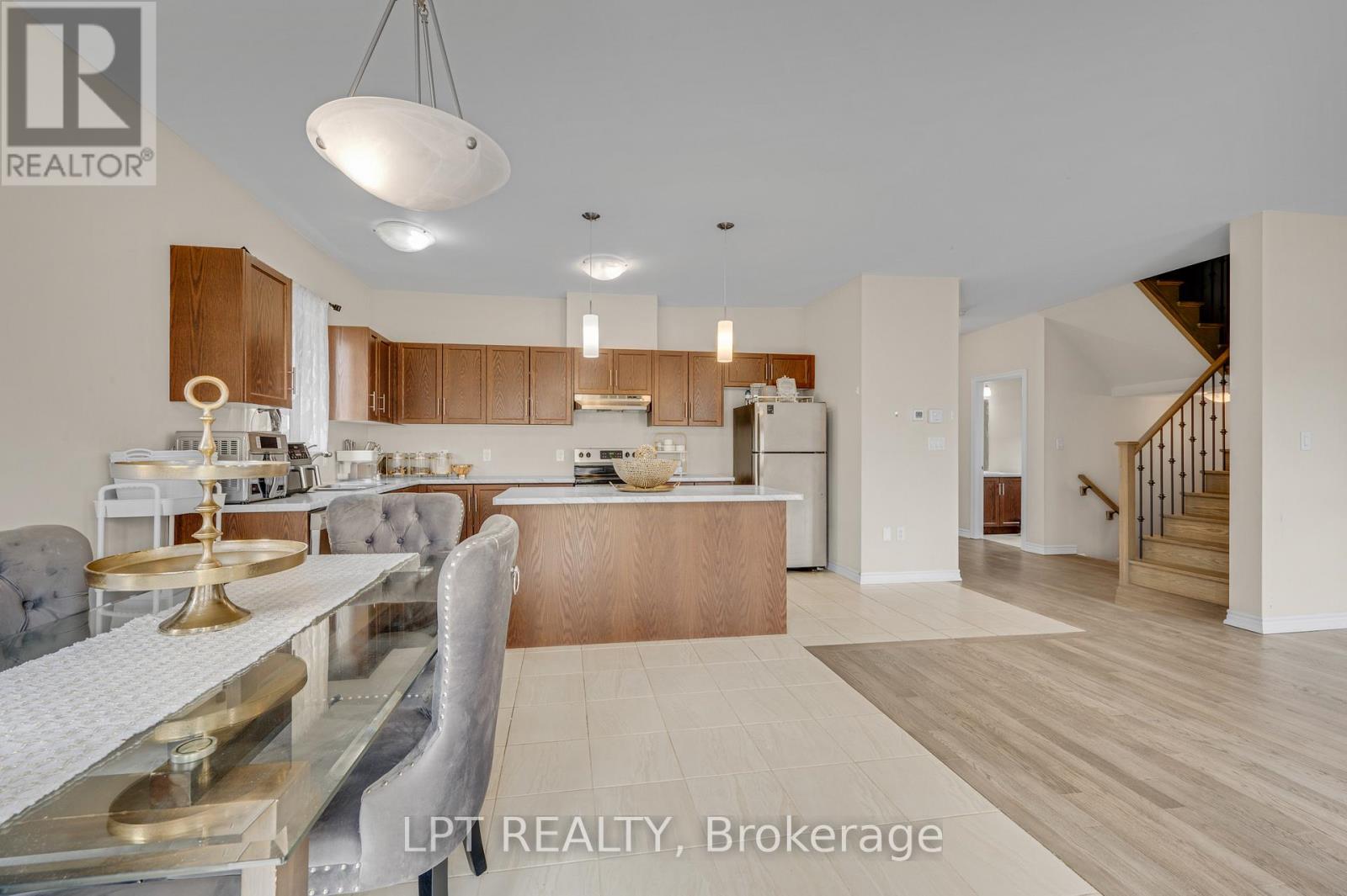 162 Mccabe Avenue, Welland, Ontario  L3B 0H6 - Photo 8 - X12885048