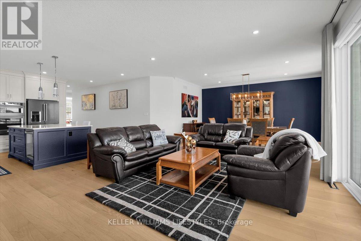 956 Eagletrace Drive, London North, Ontario  N6G 3X9 - Photo 15 - X12921610