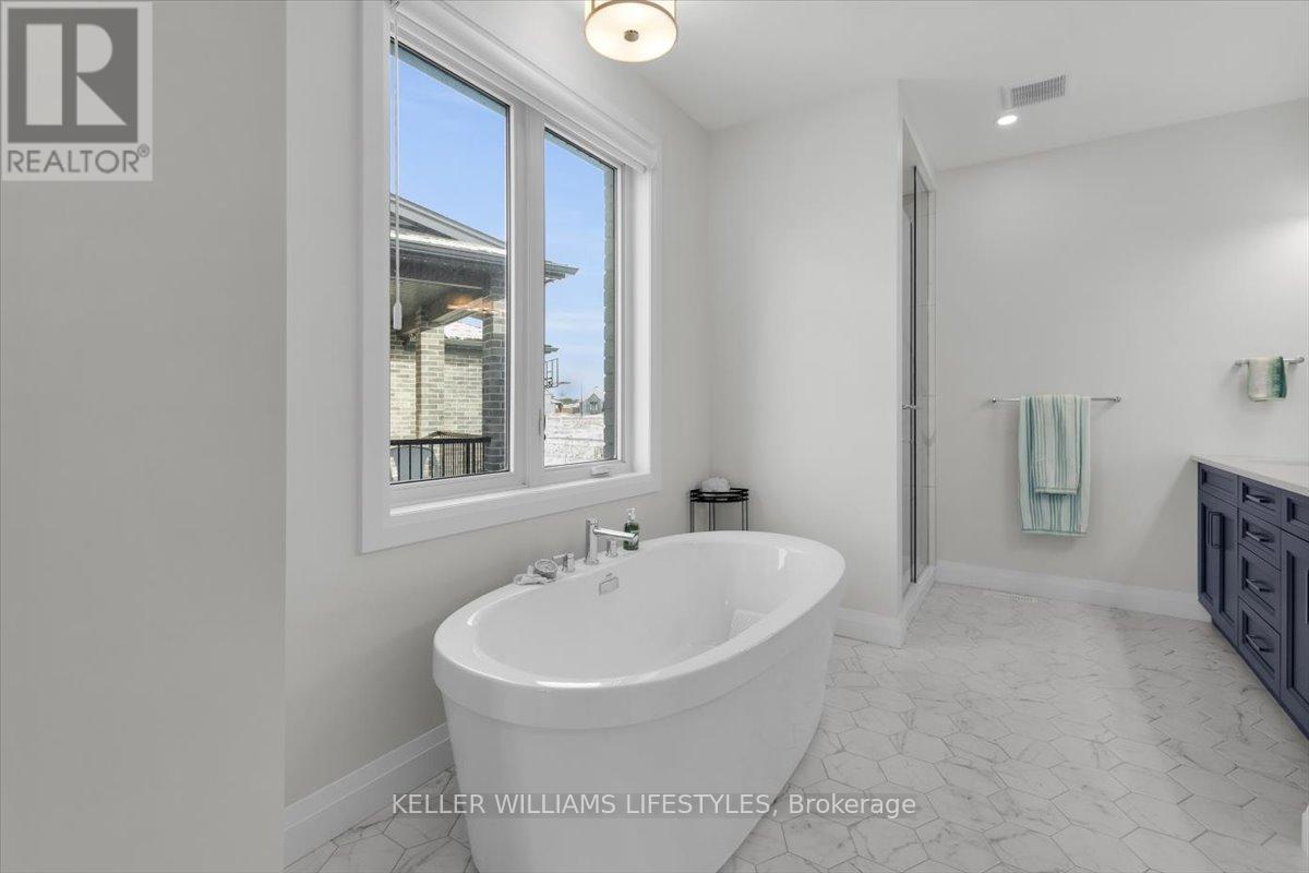 956 Eagletrace Drive, London North, Ontario  N6G 3X9 - Photo 23 - X12921610