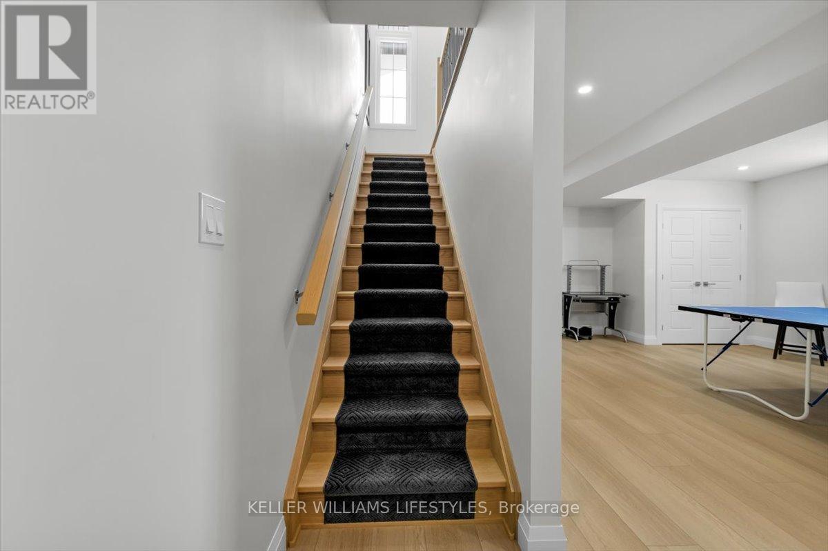 956 Eagletrace Drive, London North, Ontario  N6G 3X9 - Photo 34 - X12921610