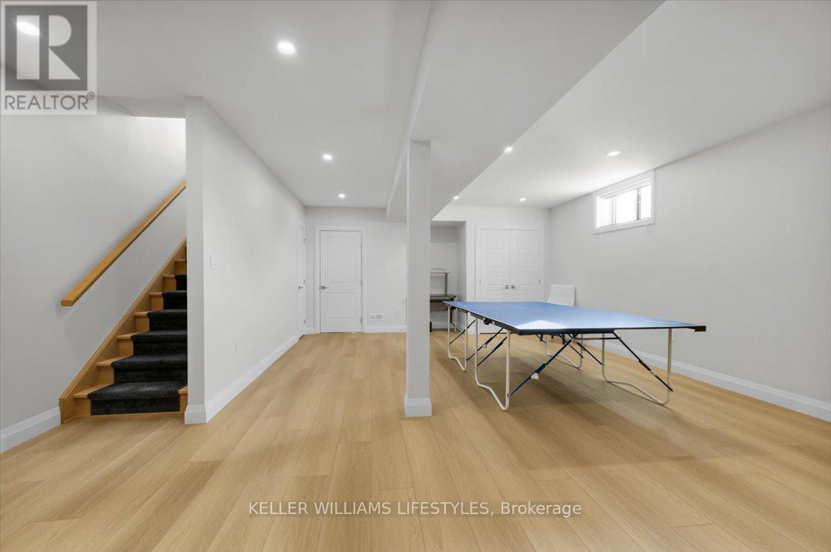 956 Eagletrace Drive, London North, Ontario  N6G 3X9 - Photo 35 - X12921610