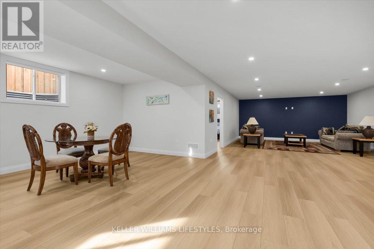 956 Eagletrace Drive, London North, Ontario  N6G 3X9 - Photo 37 - X12921610