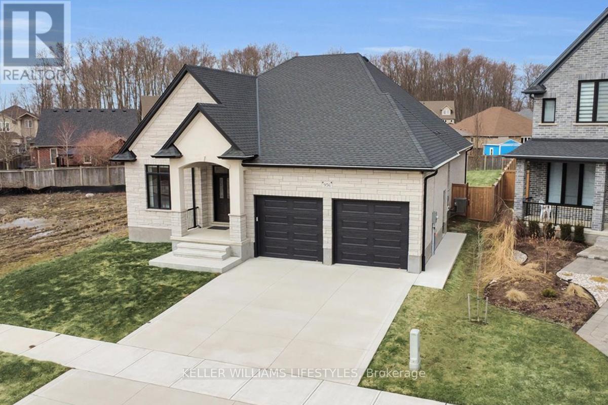 956 Eagletrace Drive, London North, Ontario  N6G 3X9 - Photo 46 - X12921610