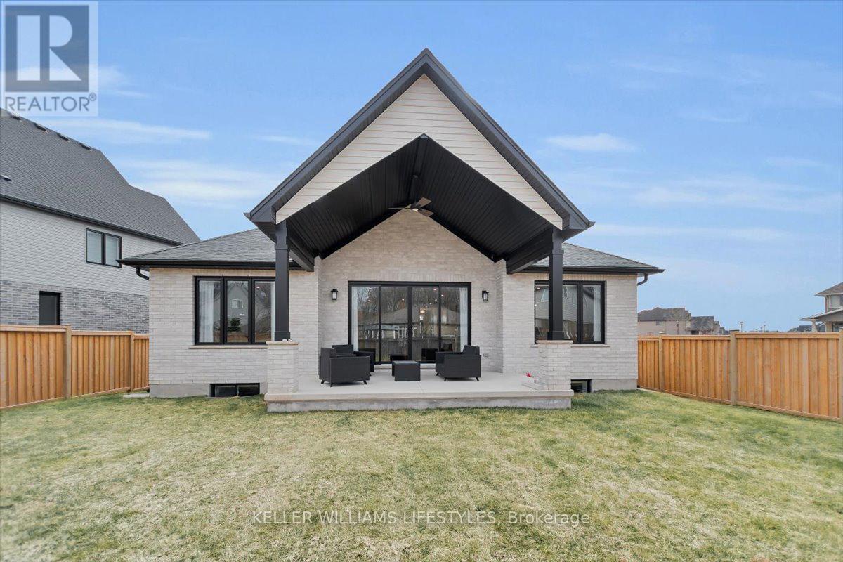 956 Eagletrace Drive, London North, Ontario  N6G 3X9 - Photo 47 - X12921610