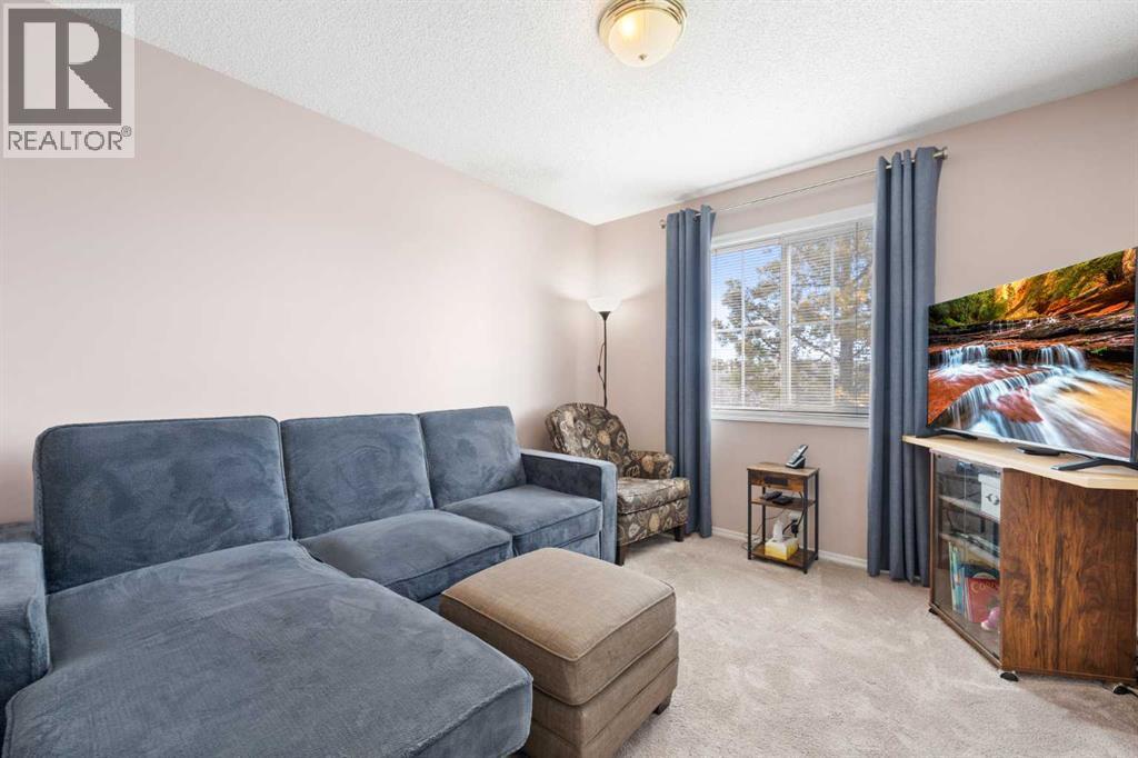 33 Tuscany Valley View Nw, Calgary, Alberta  T3L 2A5 - Photo 18 - A2293994