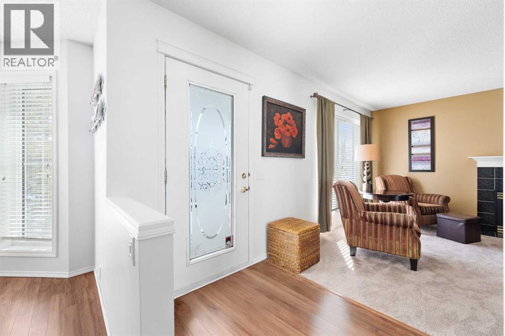 33 Tuscany Valley View Nw, Calgary, Alberta  T3L 2A5 - Photo 2 - A2293994