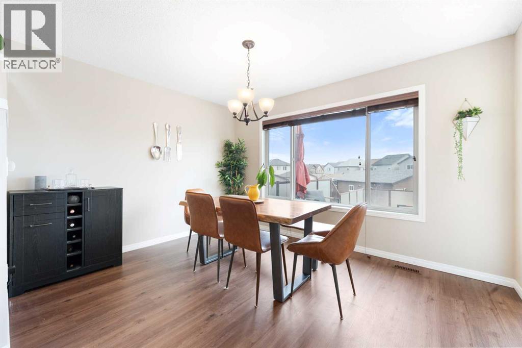 24 New Brighton Court Se, Calgary, Alberta  T2Z 0Y1 - Photo 12 - A2294863