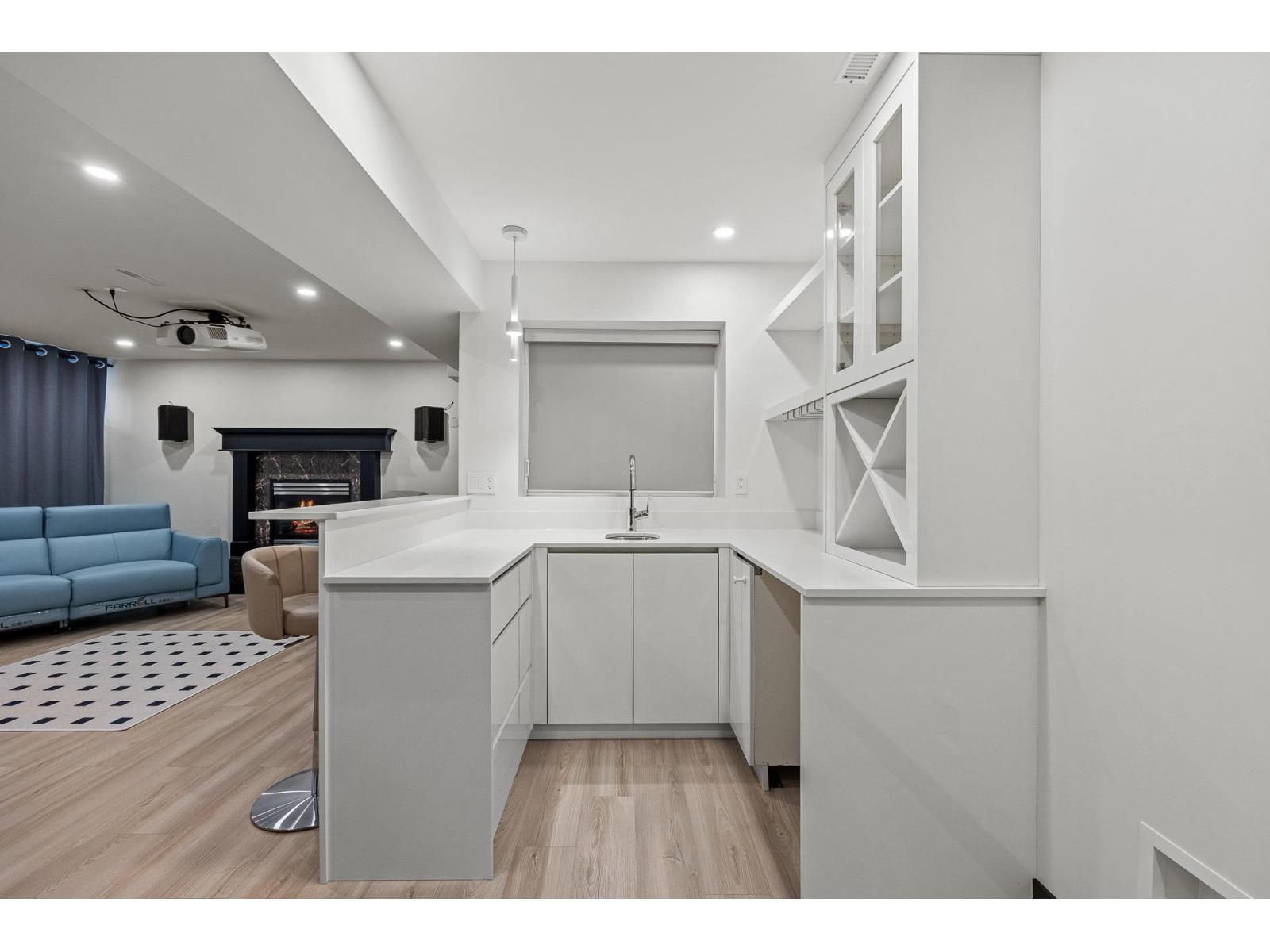 15497 Rosemary Heights Crescent, Surrey, British Columbia  V3Z 0K2 - Photo 27 - R3103536