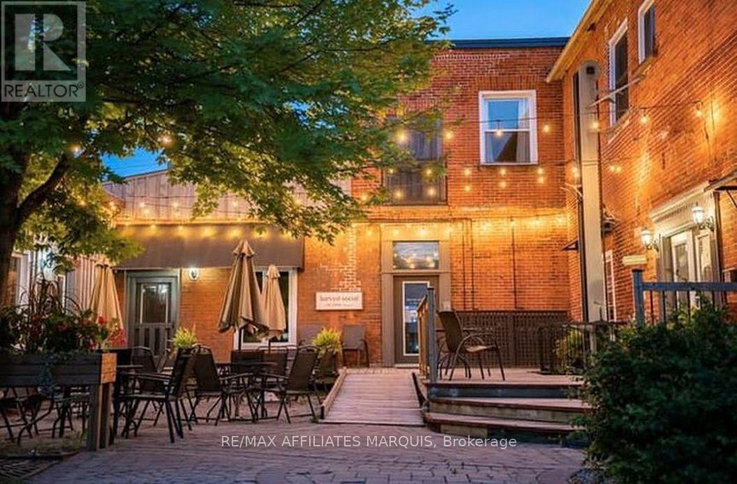 7 RUSSELL STREET W, Smiths Falls, Ontario