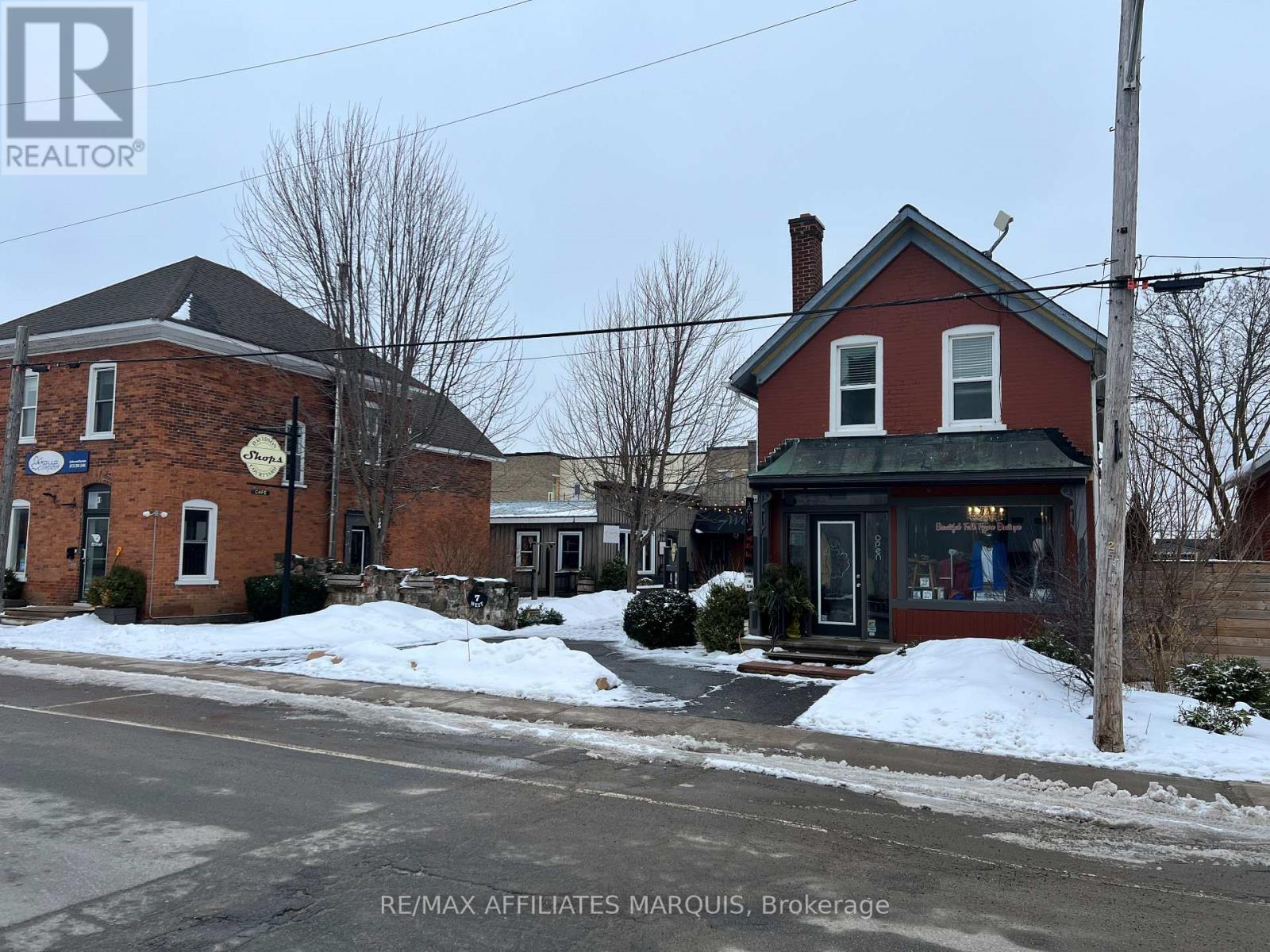 7 Russell Street W, Smiths Falls, Ontario  K7A 1N8 - Photo 3 - X12921558