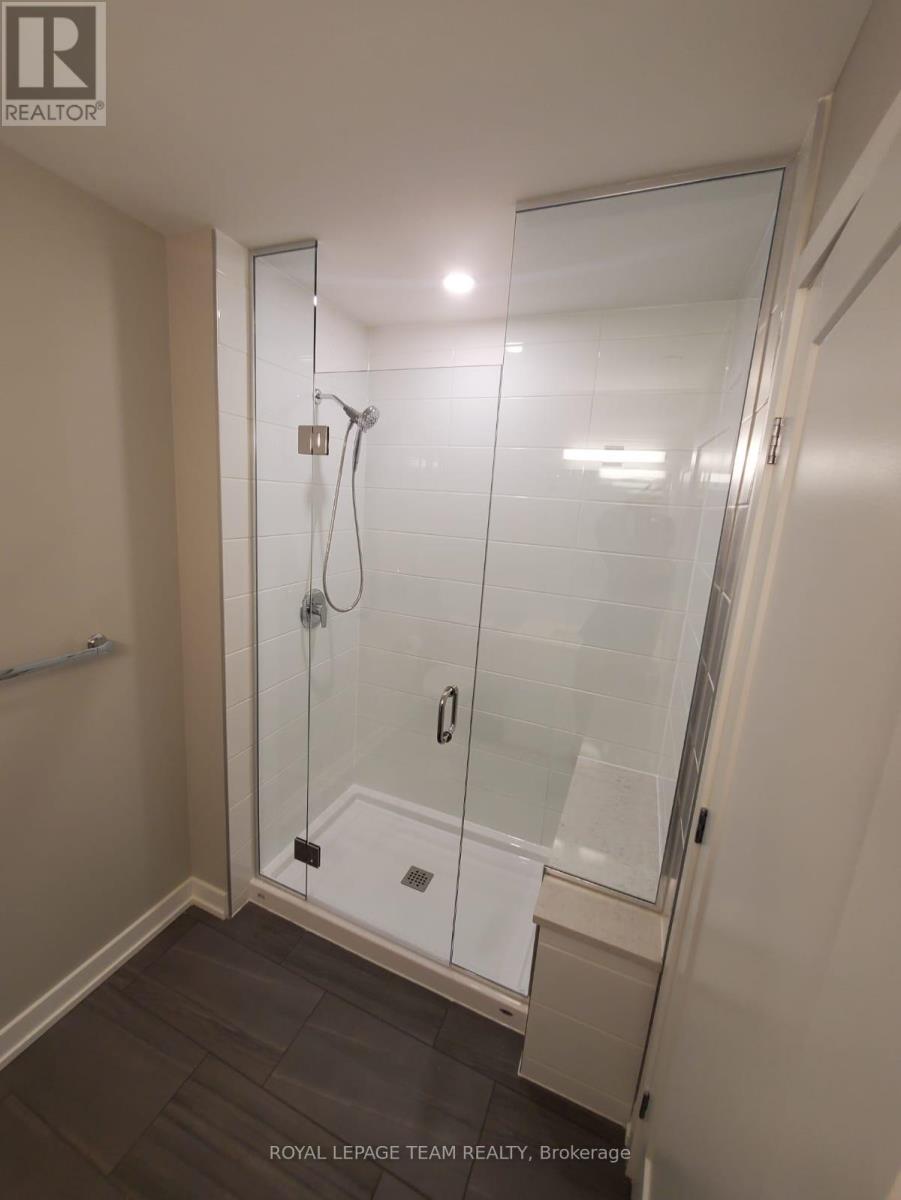 408 - 570 De Mazenod Avenue, Ottawa, Ontario  K1S 1C3 - Photo 8 - X12921586