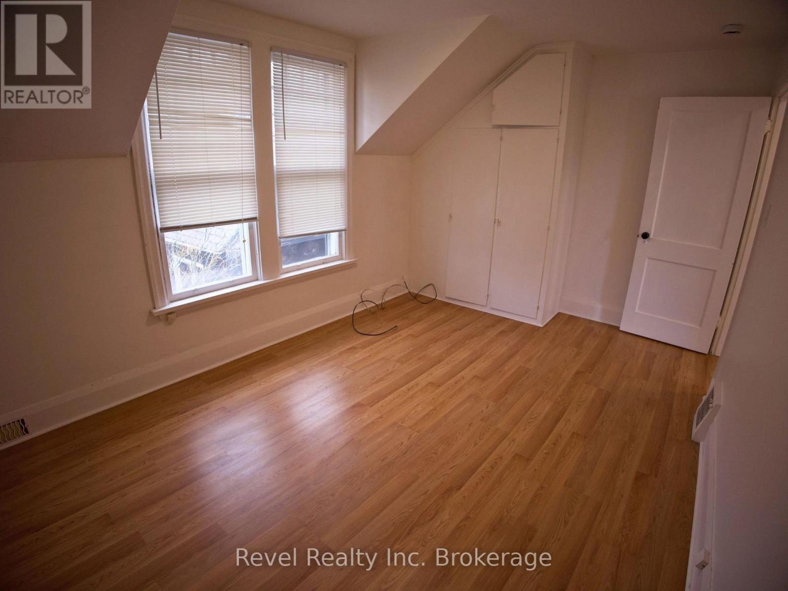 B - 511 King Street, Woodstock, Ontario  N4S 1M7 - Photo 8 - X12921596