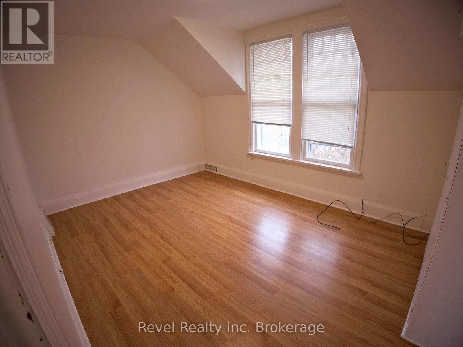 B - 511 King Street, Woodstock, Ontario  N4S 1M7 - Photo 9 - X12921596