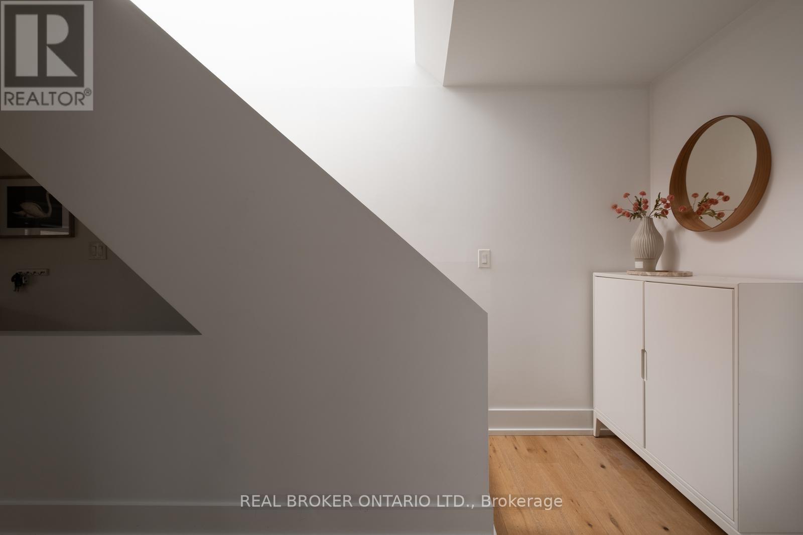 276 Gowan Avenue, Toronto, Ontario  M4J 2K6 - Photo 16 - E12921380