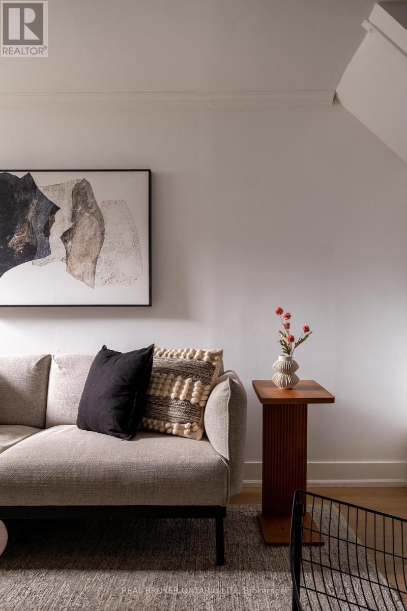 276 Gowan Avenue, Toronto, Ontario  M4J 2K6 - Photo 38 - E12921380