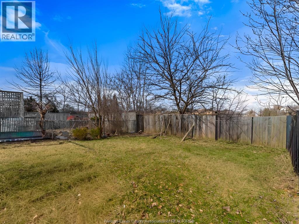986 Lemonwood Crescent, Windsor, Ontario  N9G 2E7 - Photo 16 - 26006044