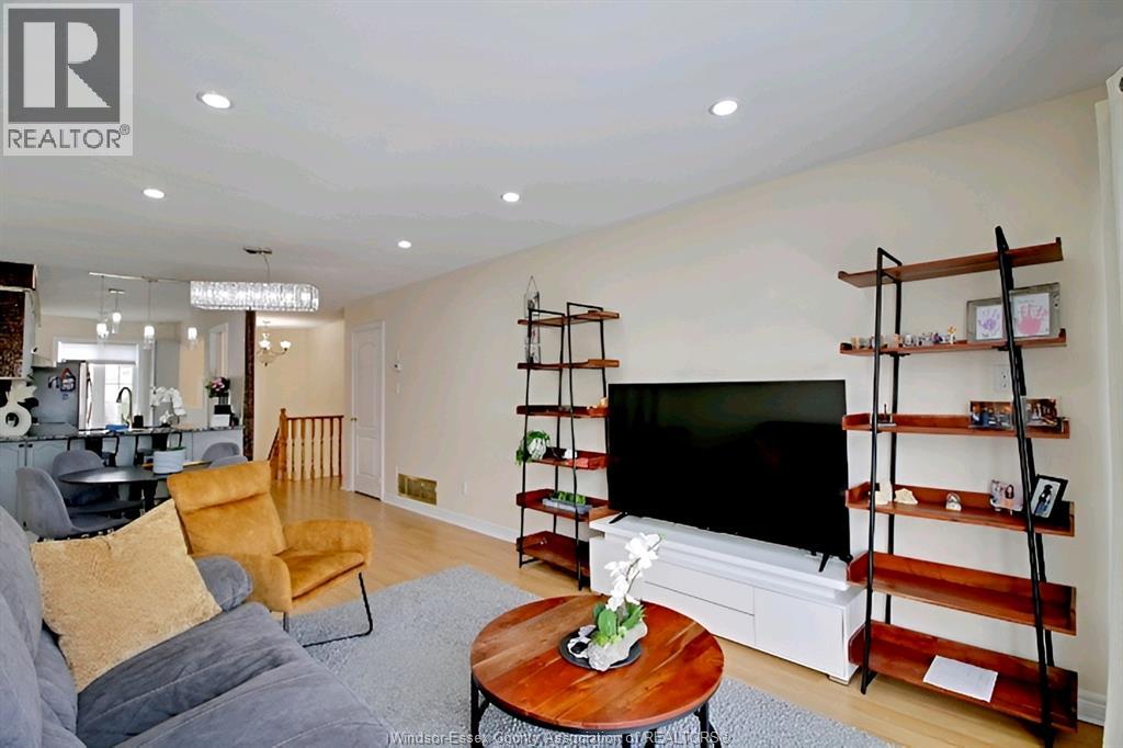 986 Lemonwood Crescent, Windsor, Ontario  N9G 2E7 - Photo 3 - 26006044