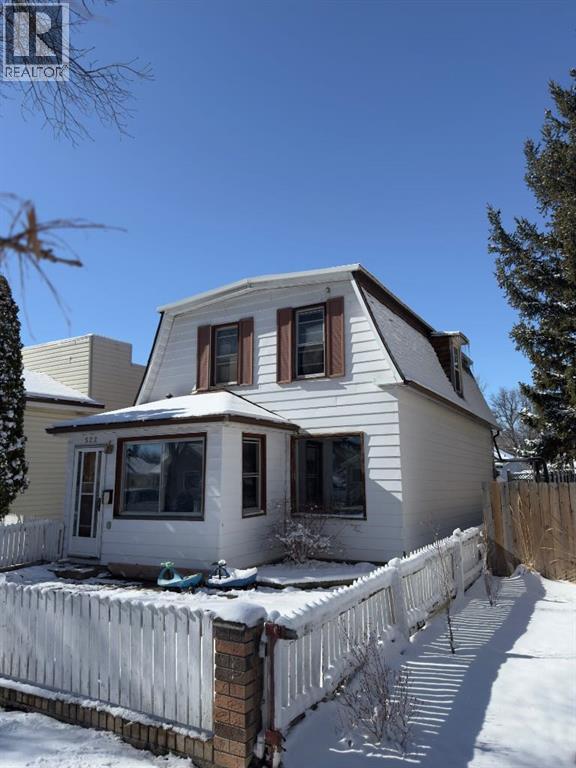 522 12b Street N, Lethbridge, Alberta  T1H 2L5 - Photo 1 - A2290696